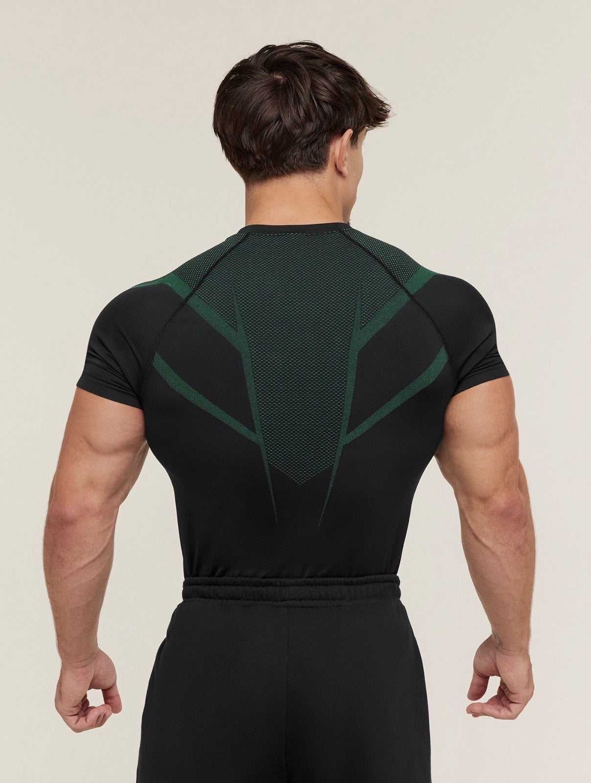 *SHIPS TODAY* Gymshark Onyx 5.0 Seamless T-Shirt - Black/Lift Green - Large