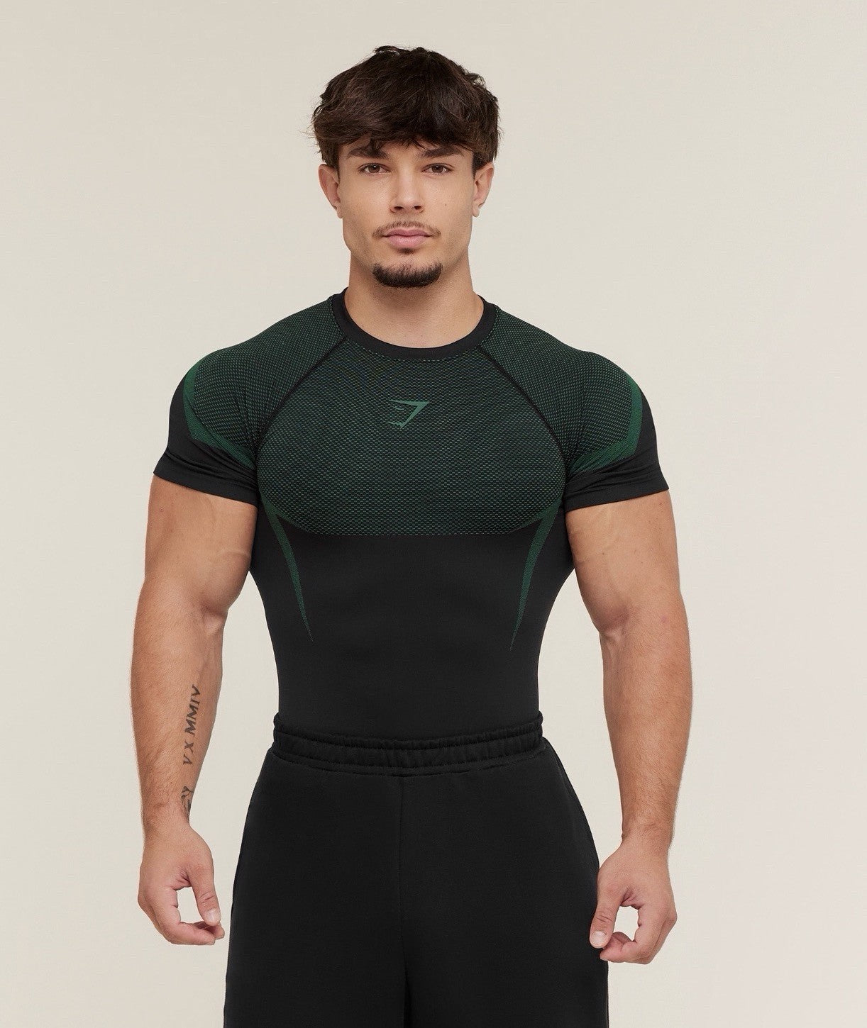 *SHIPS TODAY* Gymshark Onyx 5.0 Seamless T-Shirt - Black/Lift Green - Large